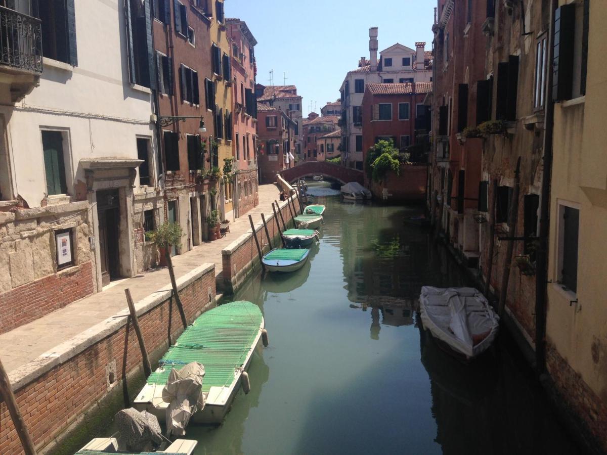 Casa Del Pozzo Hotel Venesia Bagian luar foto