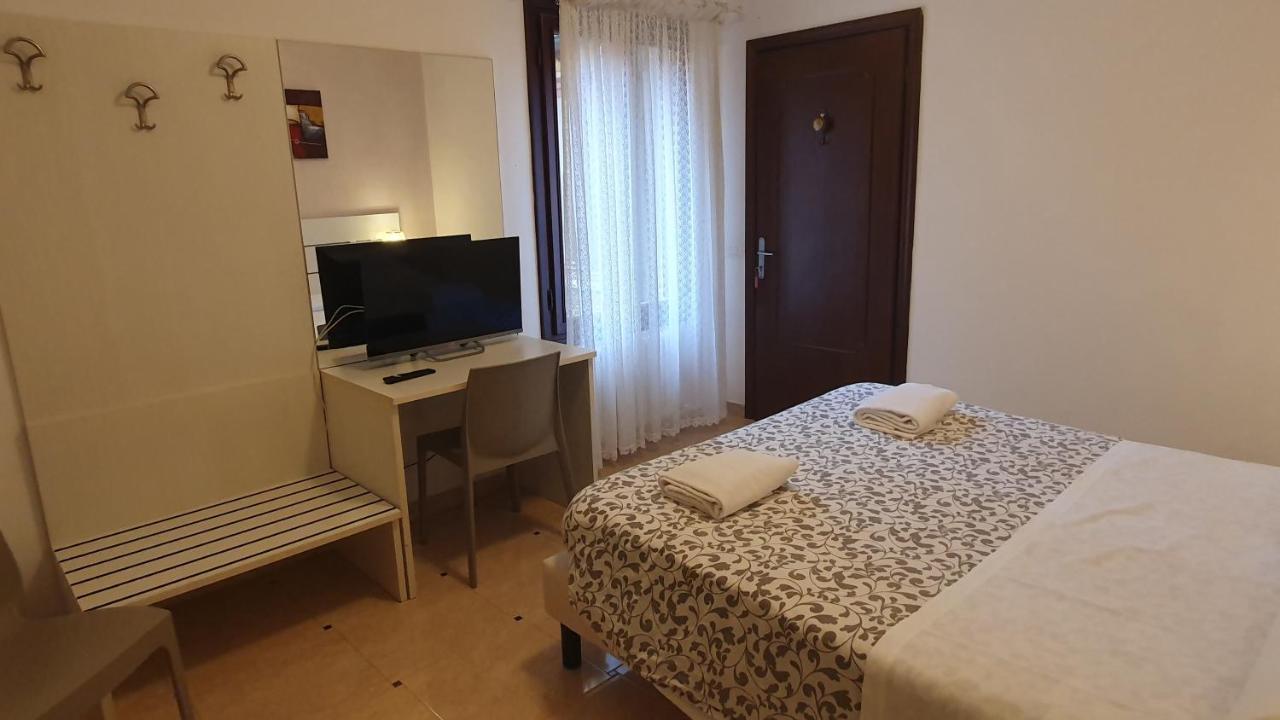 Casa Del Pozzo Hotel Venesia Bagian luar foto