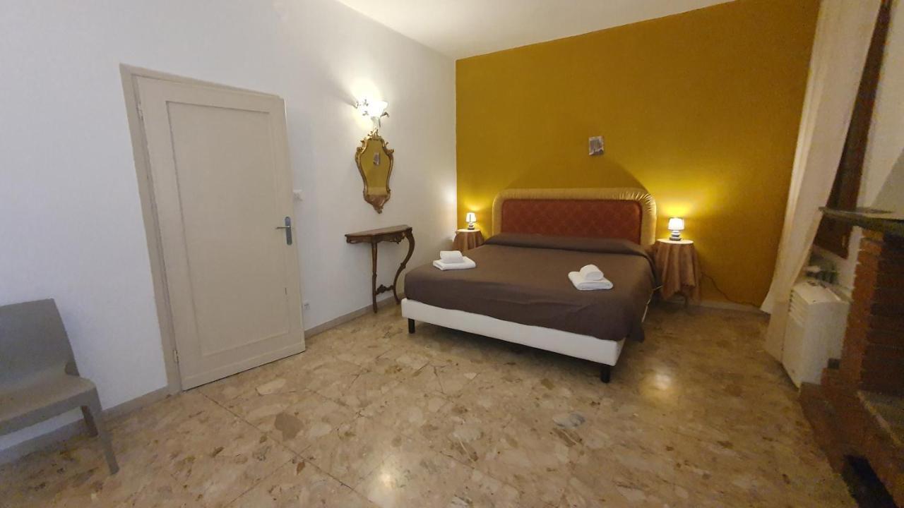 Casa Del Pozzo Hotel Venesia Bagian luar foto